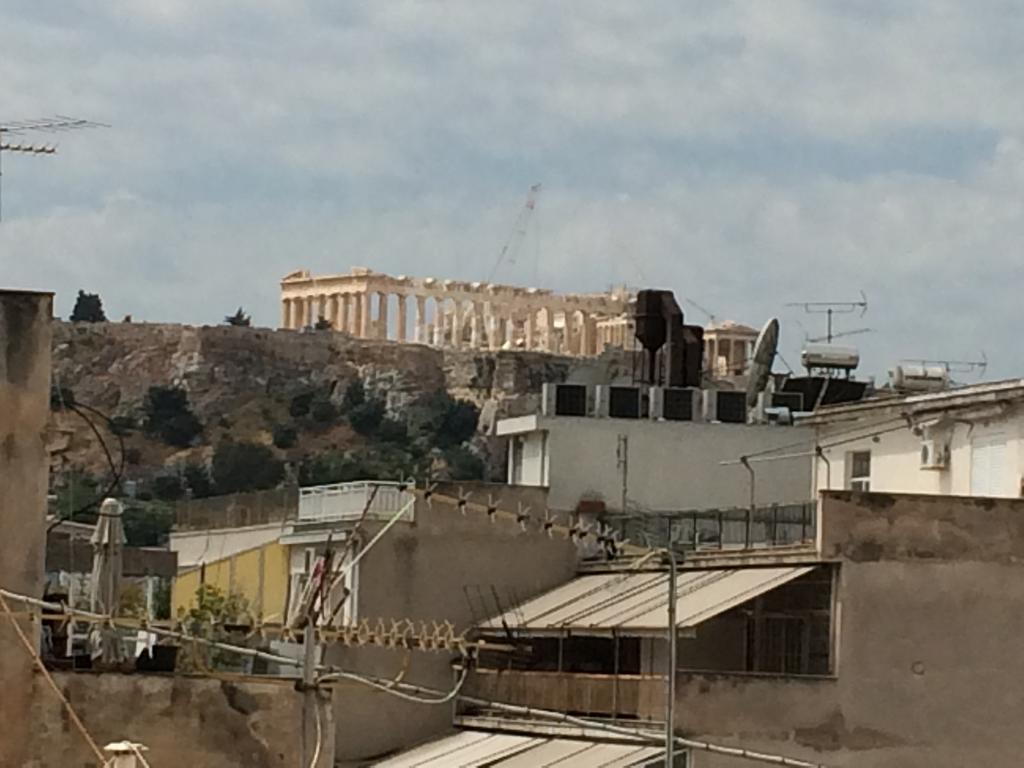 Stunning Acropolis View At City Center Atenas Exterior foto