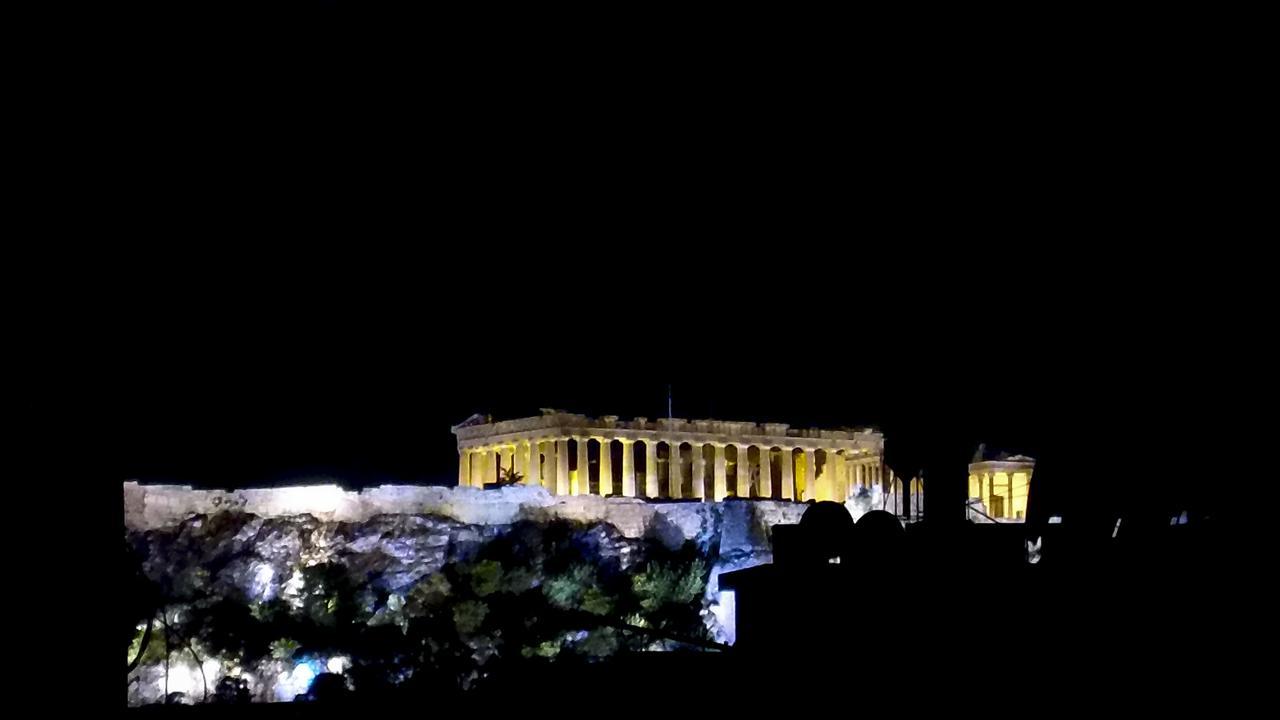 Stunning Acropolis View At City Center Atenas Exterior foto